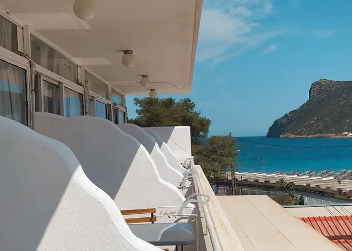 By The Sea Rooms, Avlaki